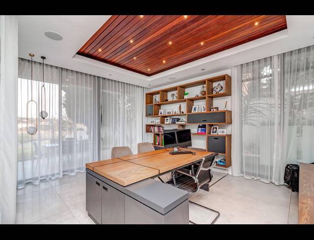 5 BEDROOM HOUSE FOR SALE IN DAINFERN GOLF ESTATE